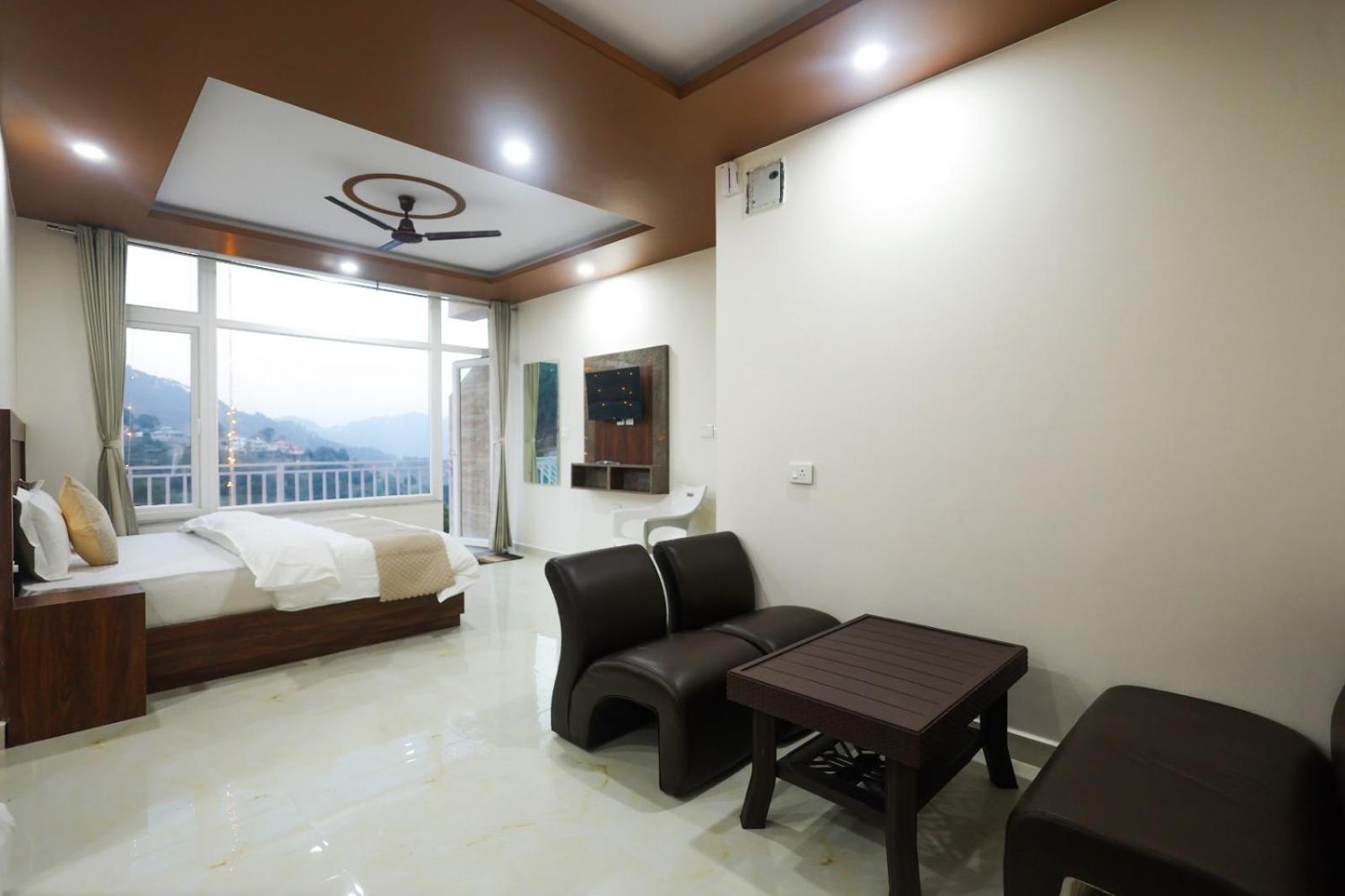 Mountain Shadow Hotel Касаули Екстериор снимка